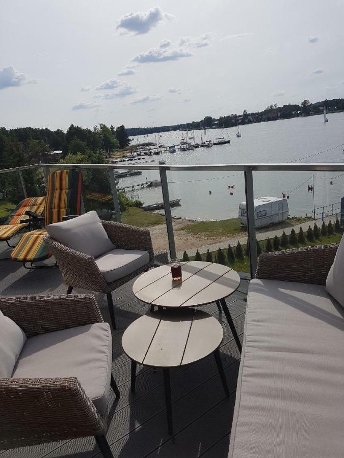 Apartament Z Widokiem Na Jezioro Apartment Rydzewo Bagian luar foto