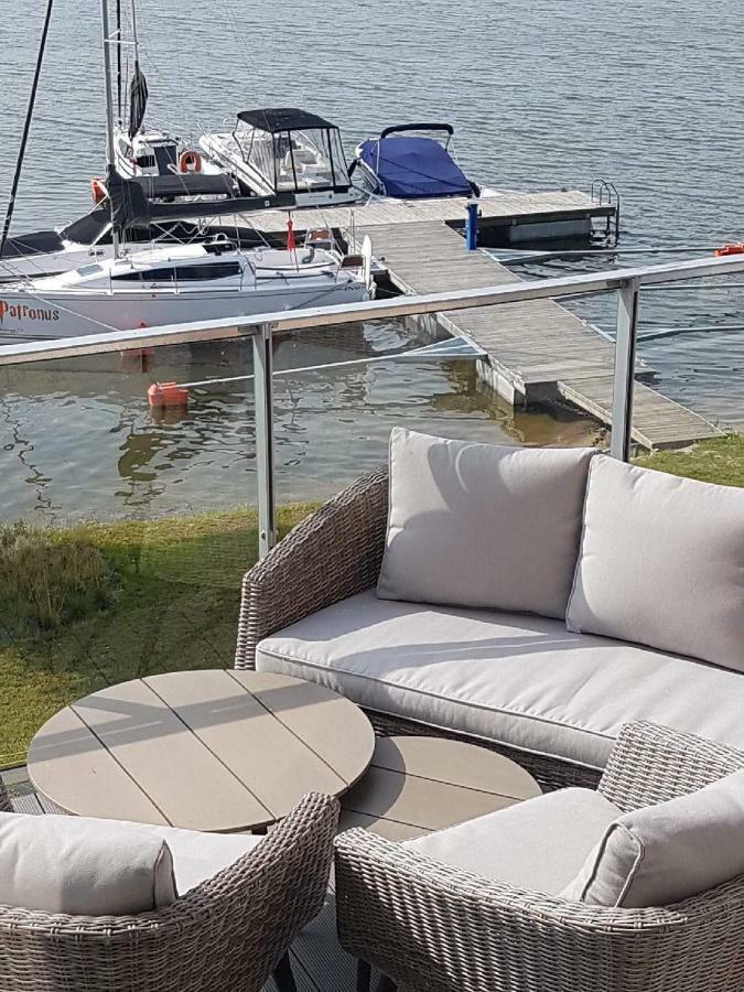 Apartament Z Widokiem Na Jezioro Apartment Rydzewo Bagian luar foto